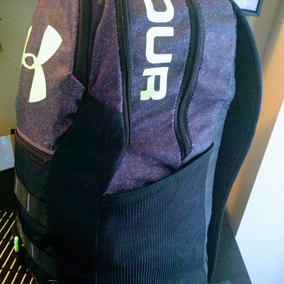 Under Armour Backpack - Picture 7 of 10